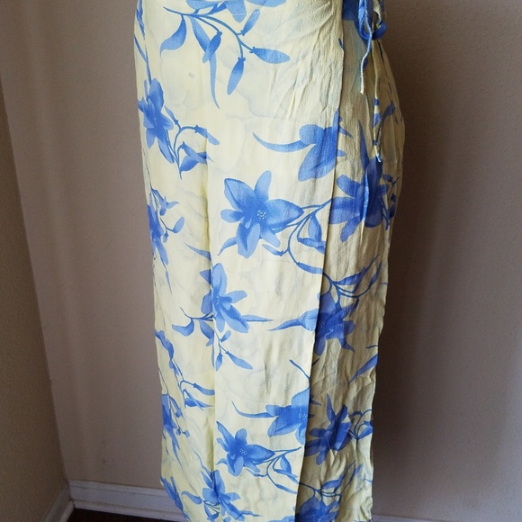 J.. Marco Galleries Yellow Floral Wrap Maxi Skirt - Picture 4 of 8